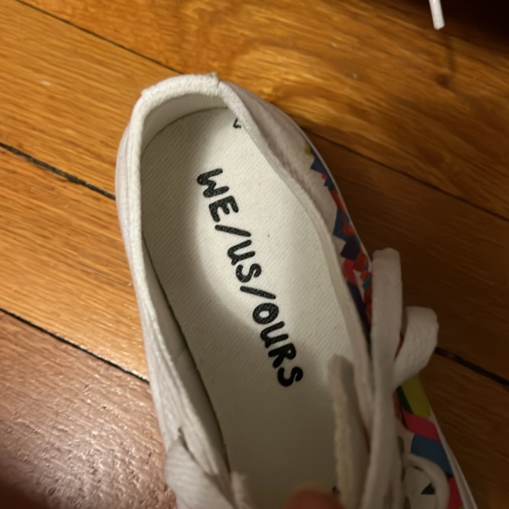 Converse Pride sneakers, Men’s 6 Women’s 8 - Picture 5 of 8
